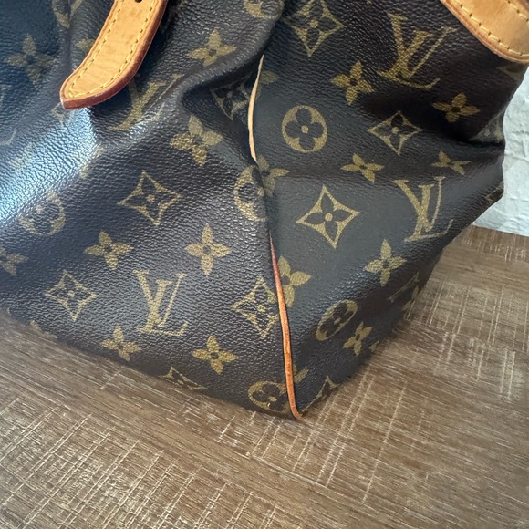 LOUIS VUITTON TIVOLI GM - Picture 6 of 11